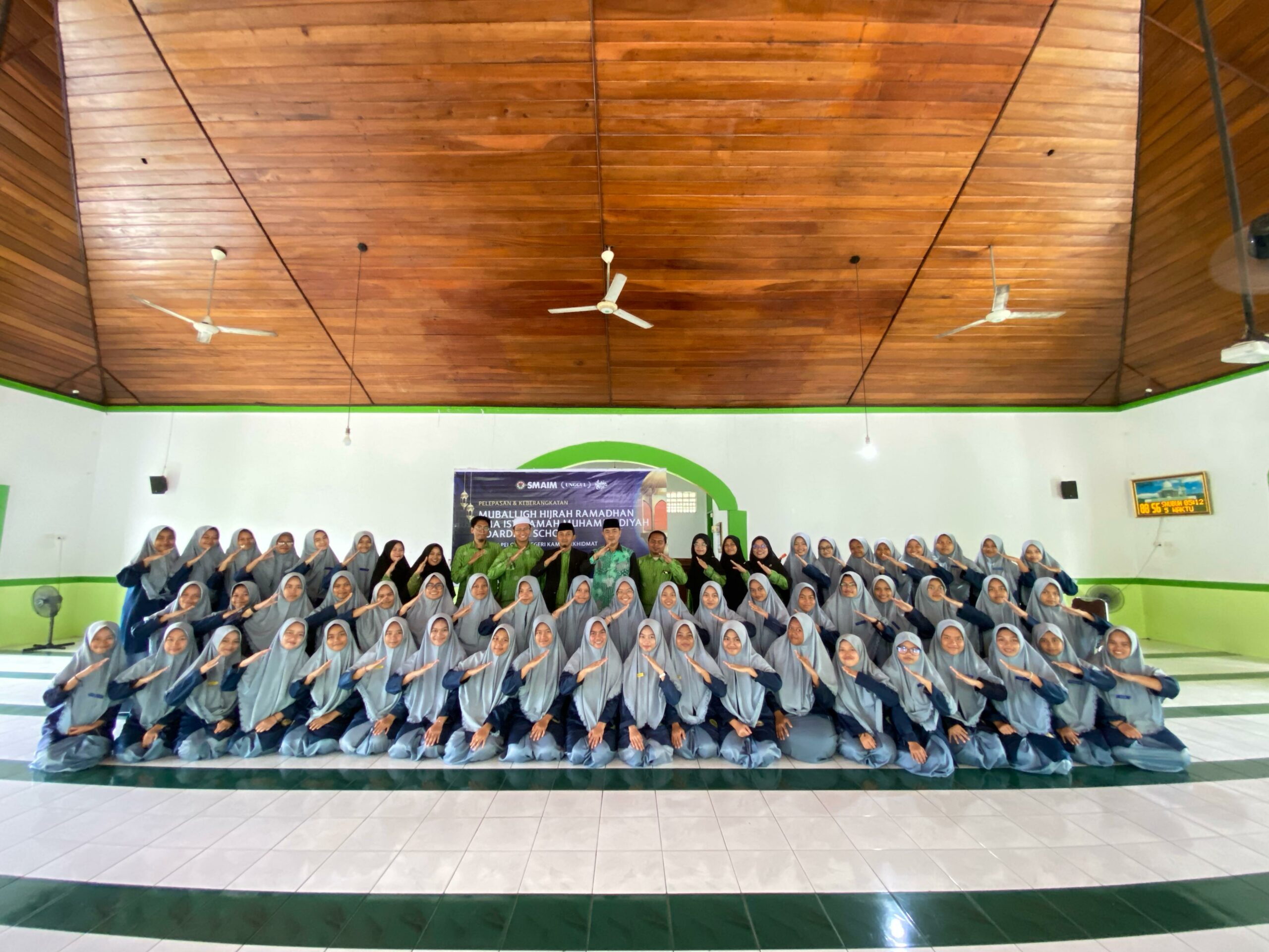 Tebar 100 Santri Istiqamah Muhammadiyah Boarding School ke Pelosok KALTIM