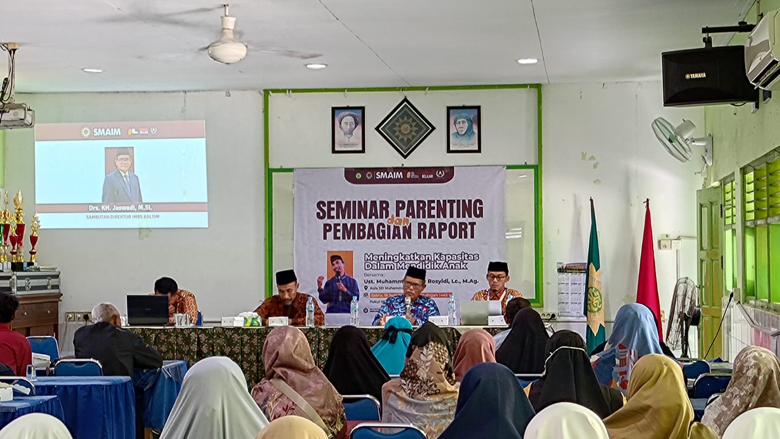 SEMINAR PARENTING & PEMBAGIAN RAPORT