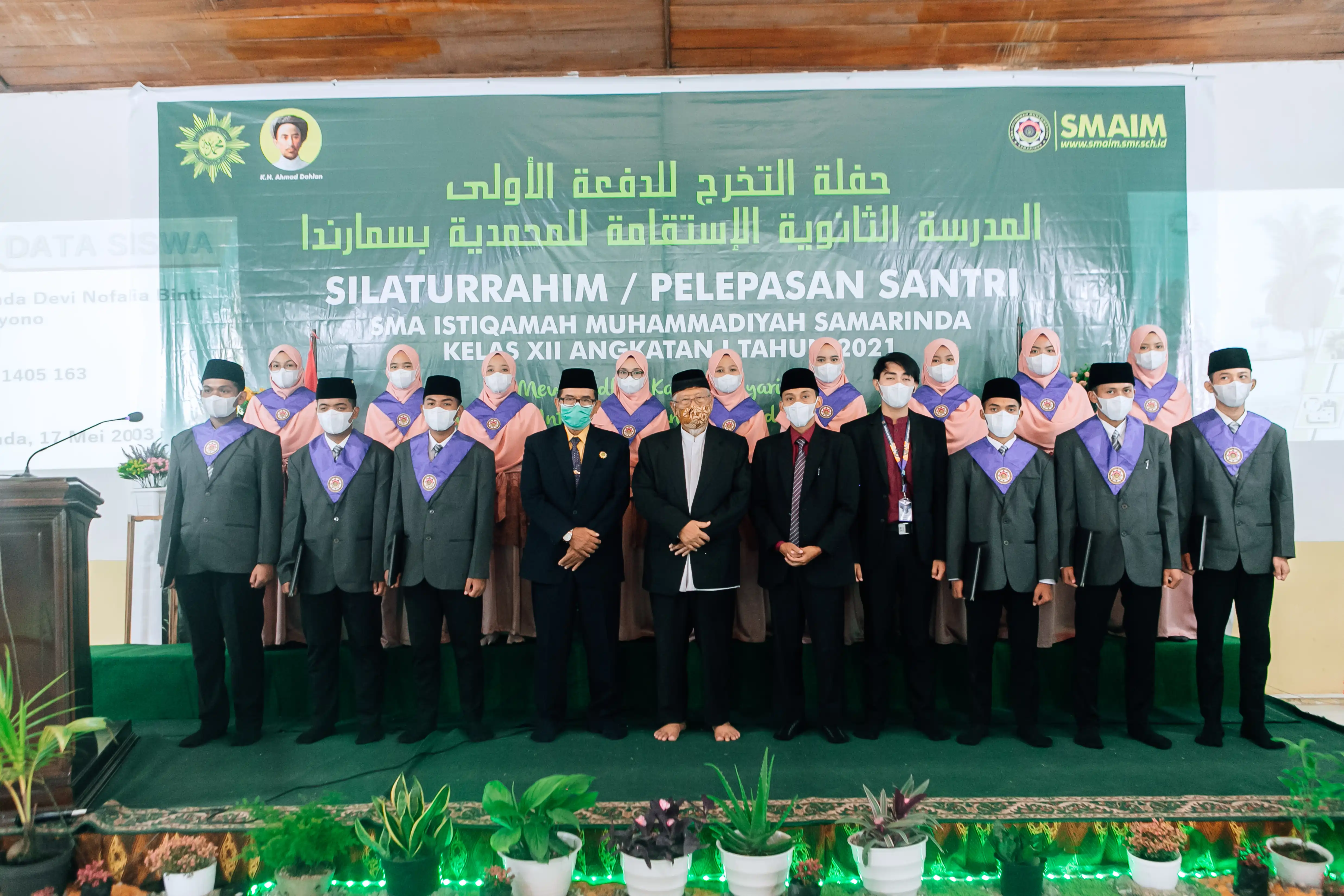 Wisuda Angkatan 1 SMAIM 2021