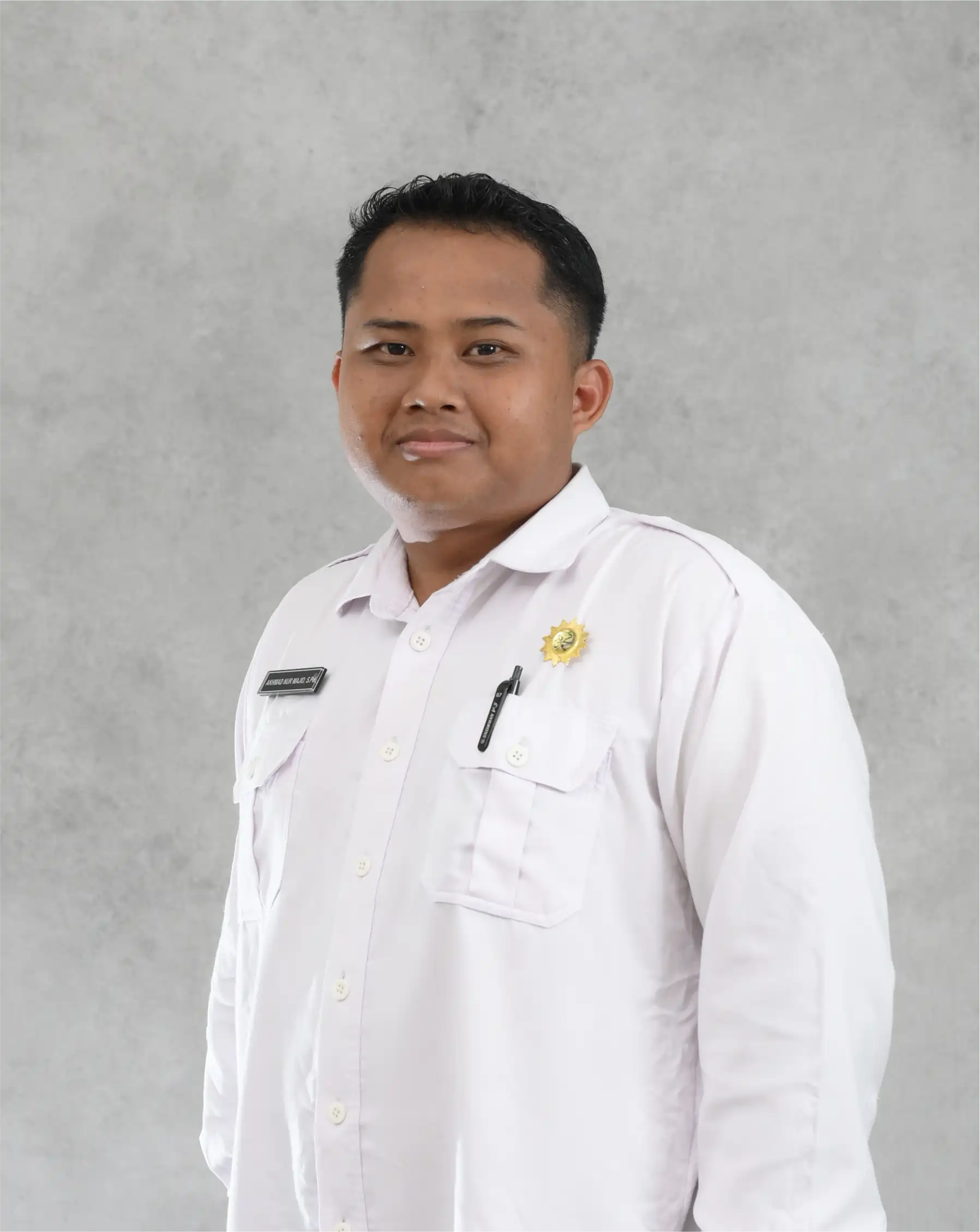 Akhmad Nur Majid, S.Pd., Gr